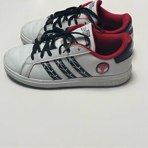Kids Adidas Originals Marvel Spider-Man Size 3.5 Unisex Boy’s Girl’s